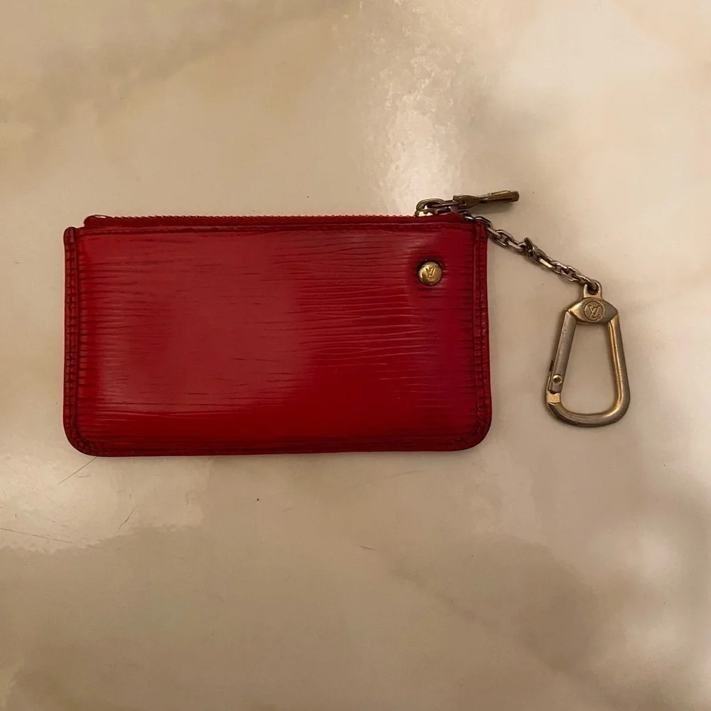 LOUIS VUITTON RED EPI KEY CLES KEY CHAIN​​​​​​​